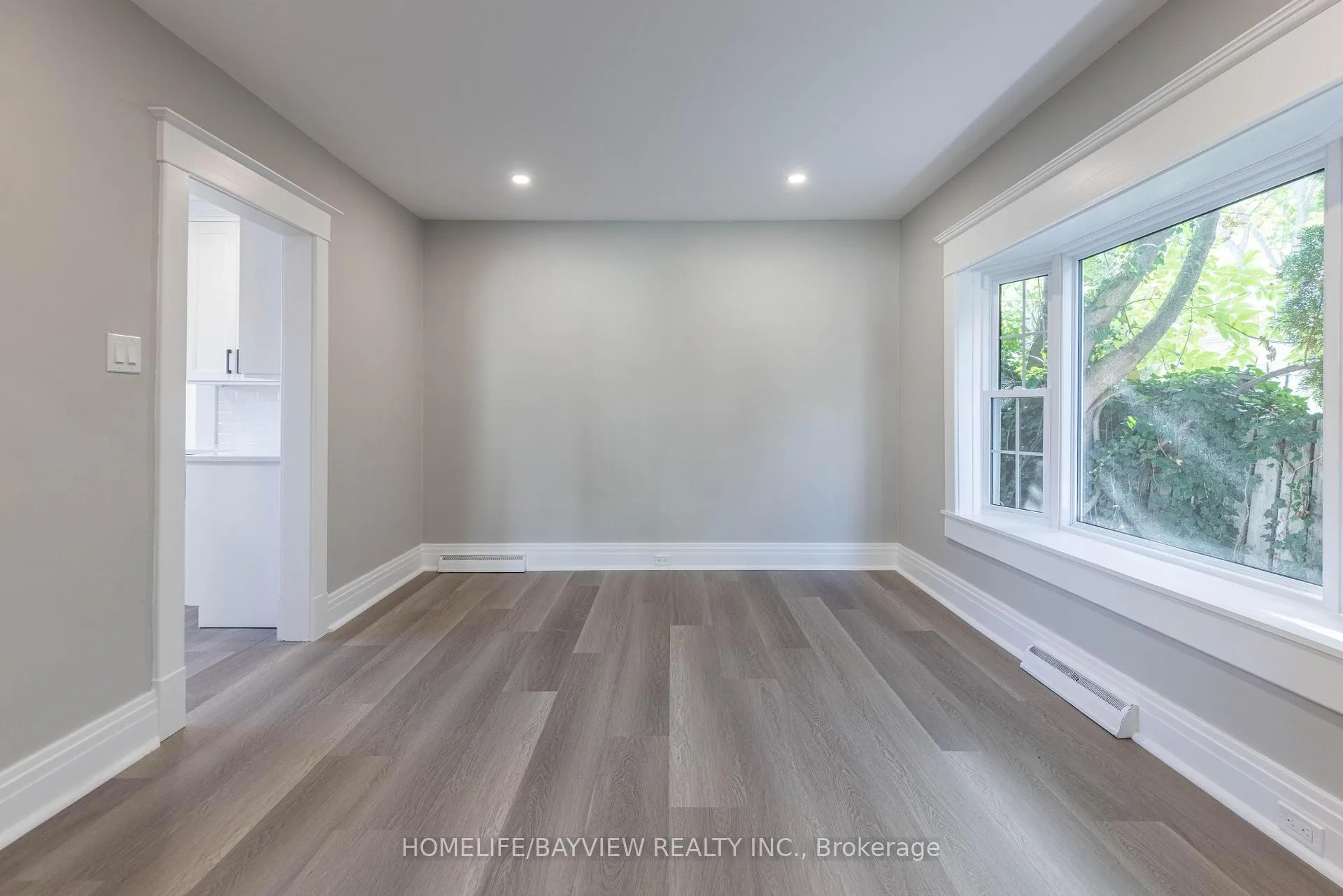 Photo 11 of 19 Main Street, St. Catharines, Port Dalhousie — HOMEH