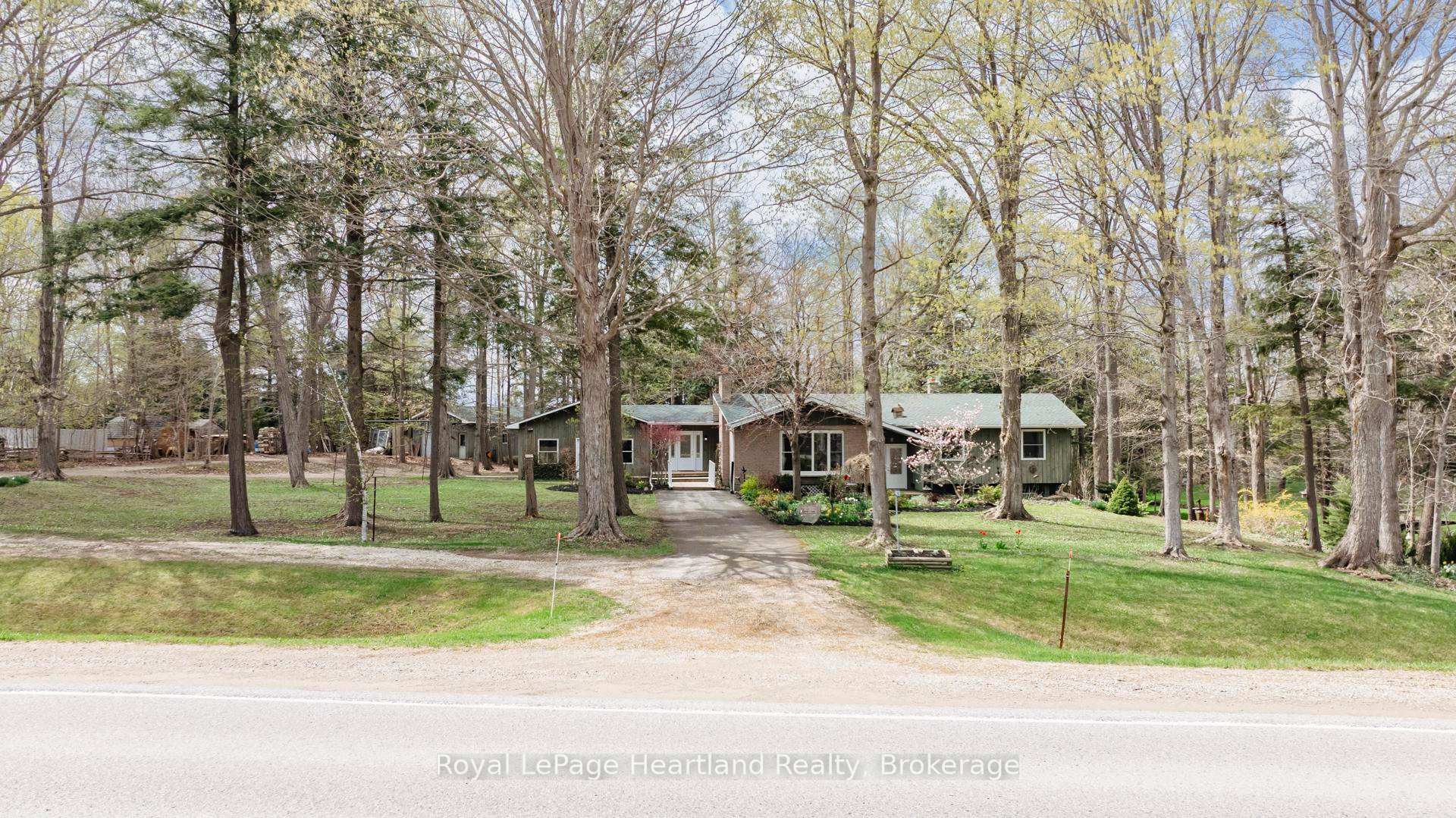 Front of 41829 Amberley Road