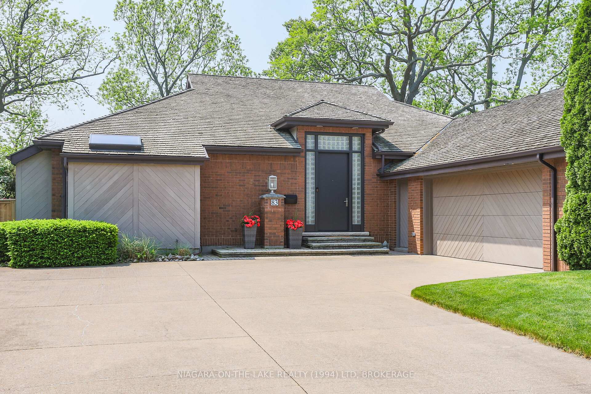 Photo 3 of 83 Port Master Drive, St. Catharines, Martindale Pond — HOMEH