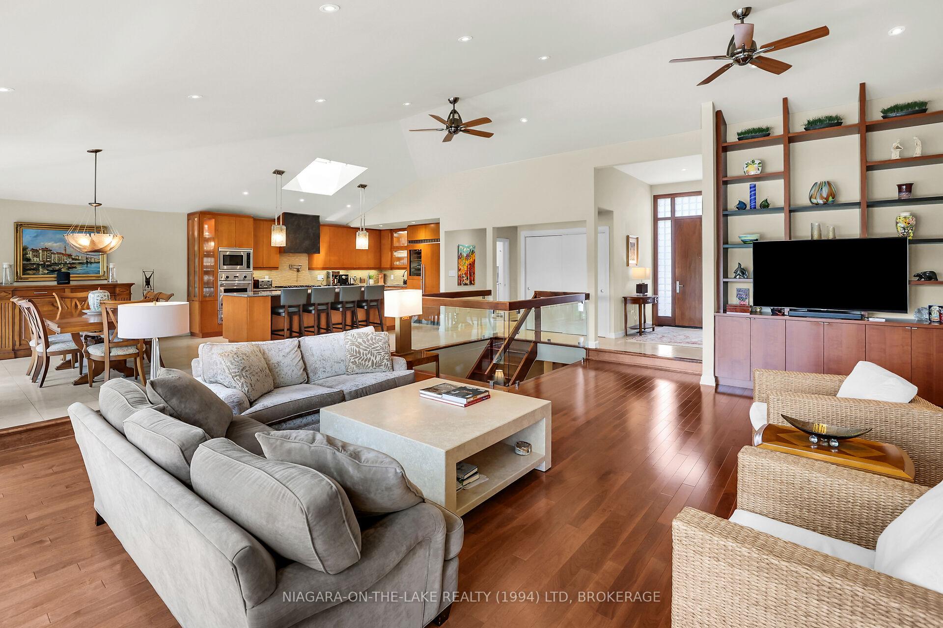 Photo 10 of 83 Port Master Drive, St. Catharines, Martindale Pond — HOMEH