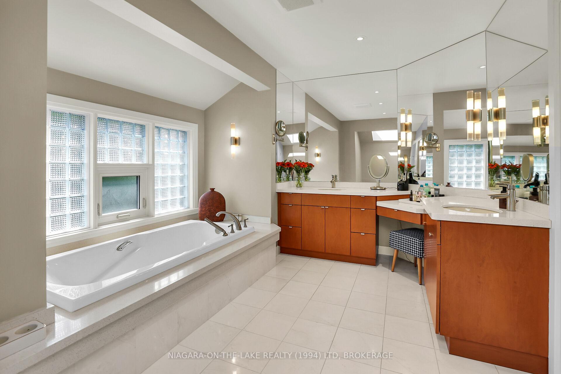 Photo 22 of 83 Port Master Drive, St. Catharines, Martindale Pond — HOMEH