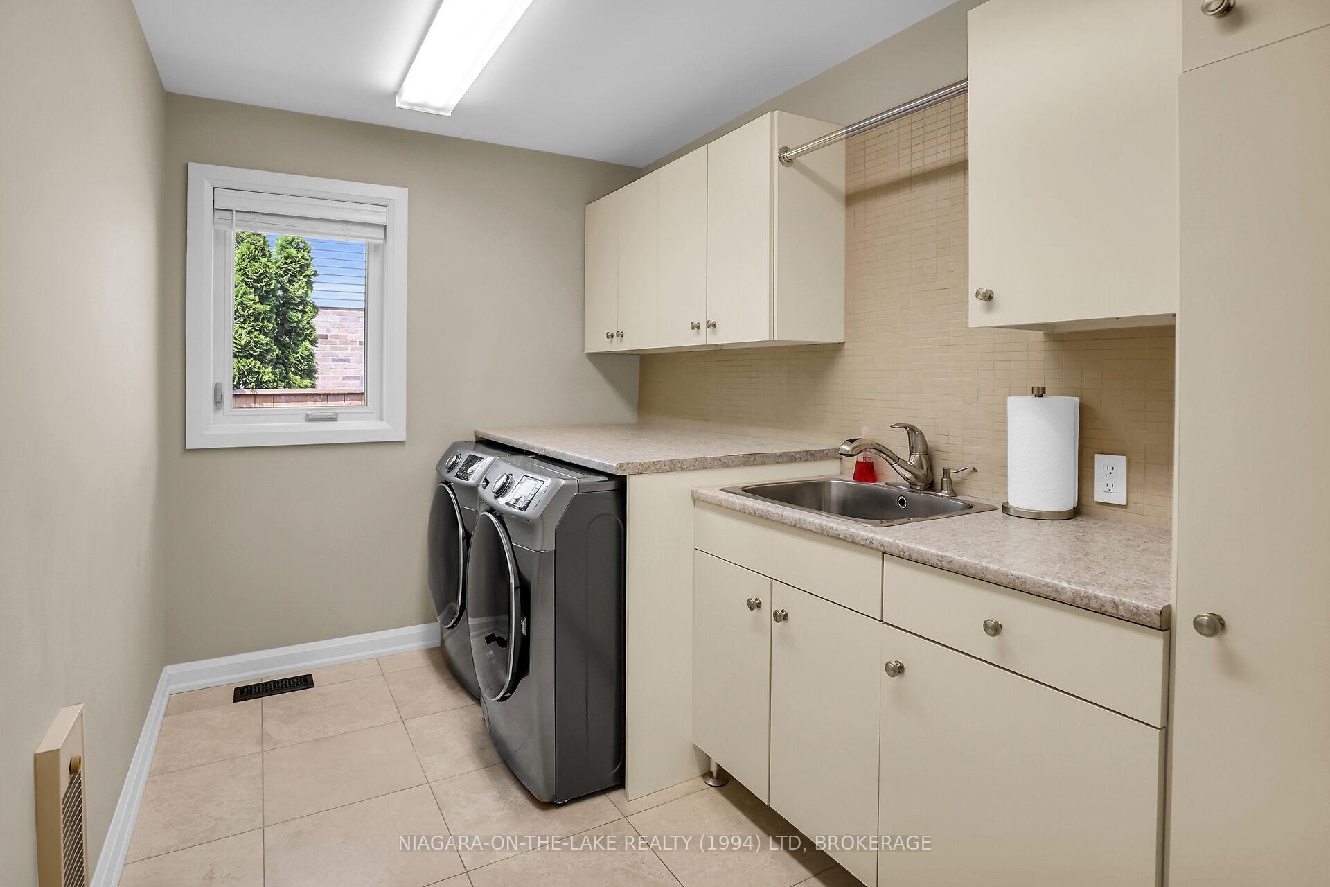 Photo 24 of 83 Port Master Drive, St. Catharines, Martindale Pond — HOMEH