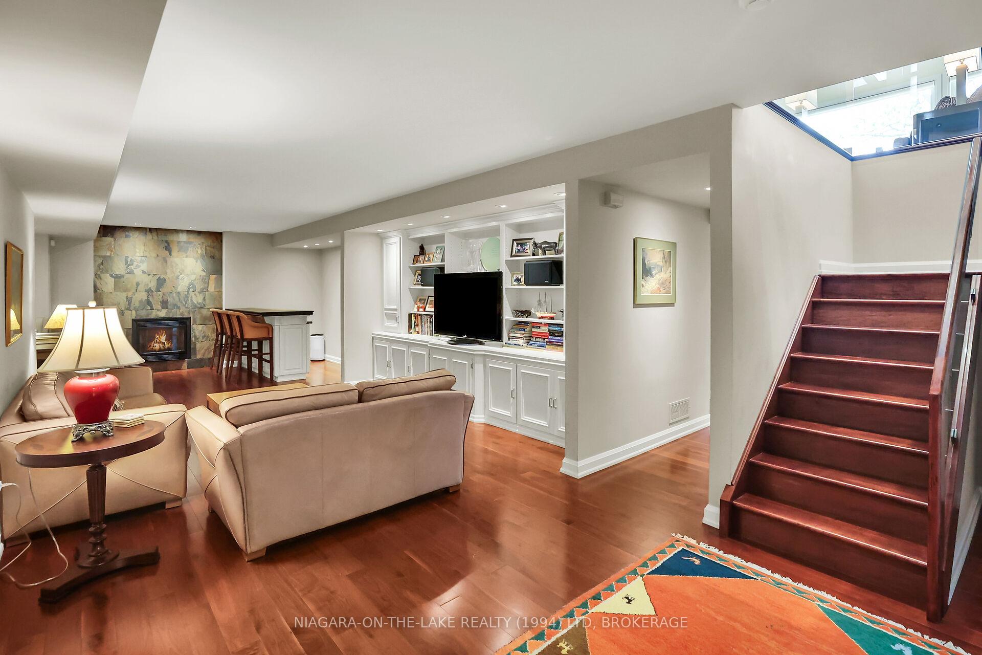 Photo 26 of 83 Port Master Drive, St. Catharines, Martindale Pond — HOMEH