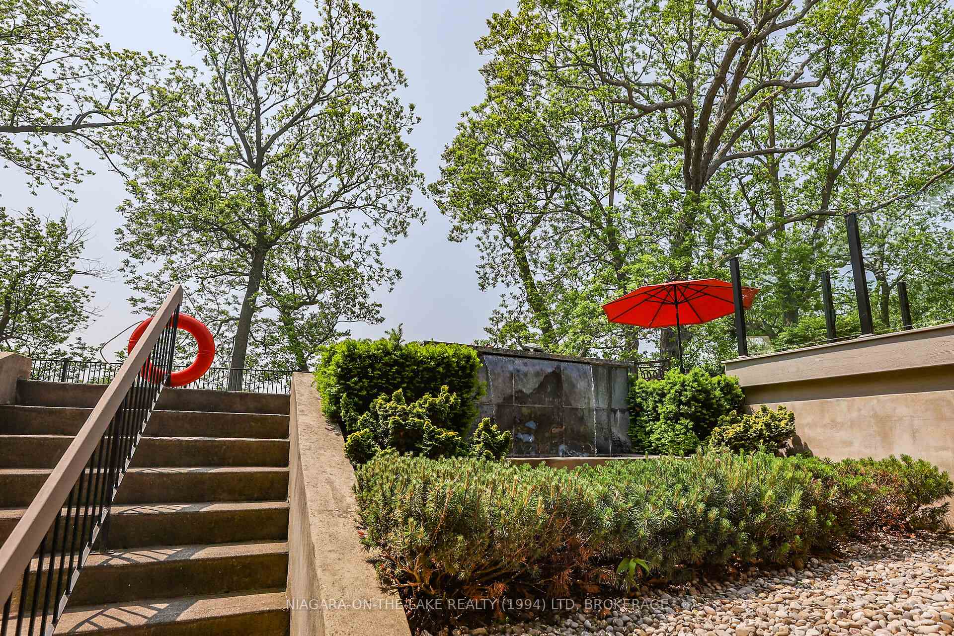 Photo 36 of 83 Port Master Drive, St. Catharines, Martindale Pond — HOMEH