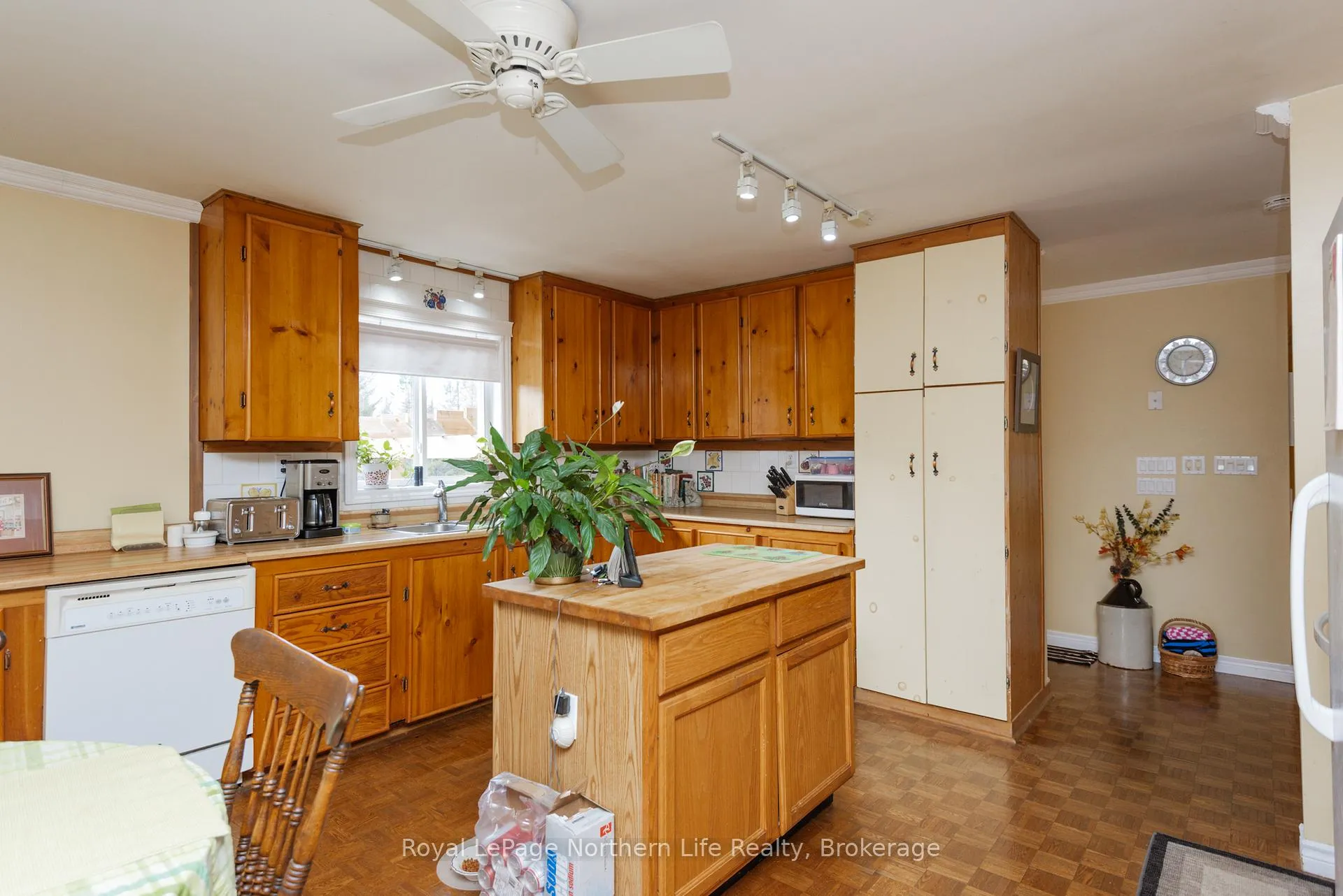 Photo 14 of 809 Cameron Road, Papineau-Cameron, Papineau Cameron — HOMEH