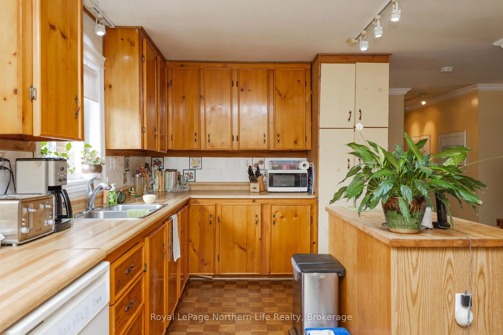 Photo 16 of 809 Cameron Road, Papineau-Cameron, Papineau Cameron — HOMEH