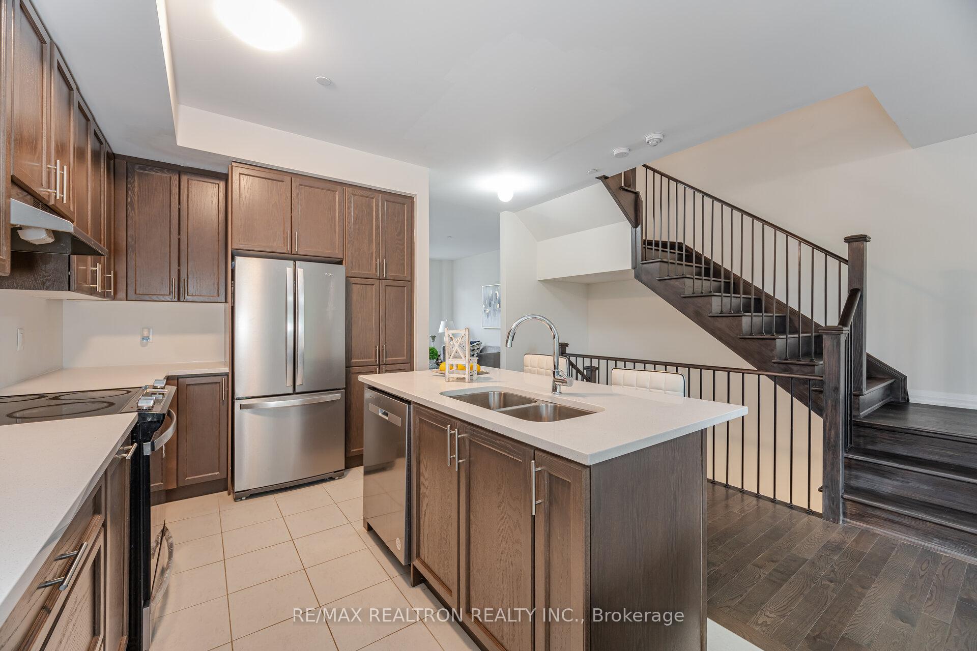 Photo 9 of 17 Coote Court, Ajax, Northwest Ajax — HOMEH