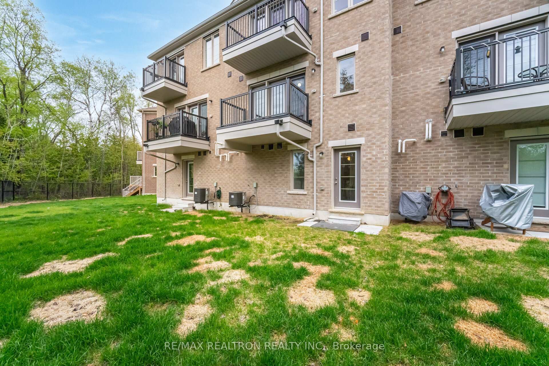 Photo 38 of 17 Coote Court, Ajax, Northwest Ajax — HOMEH