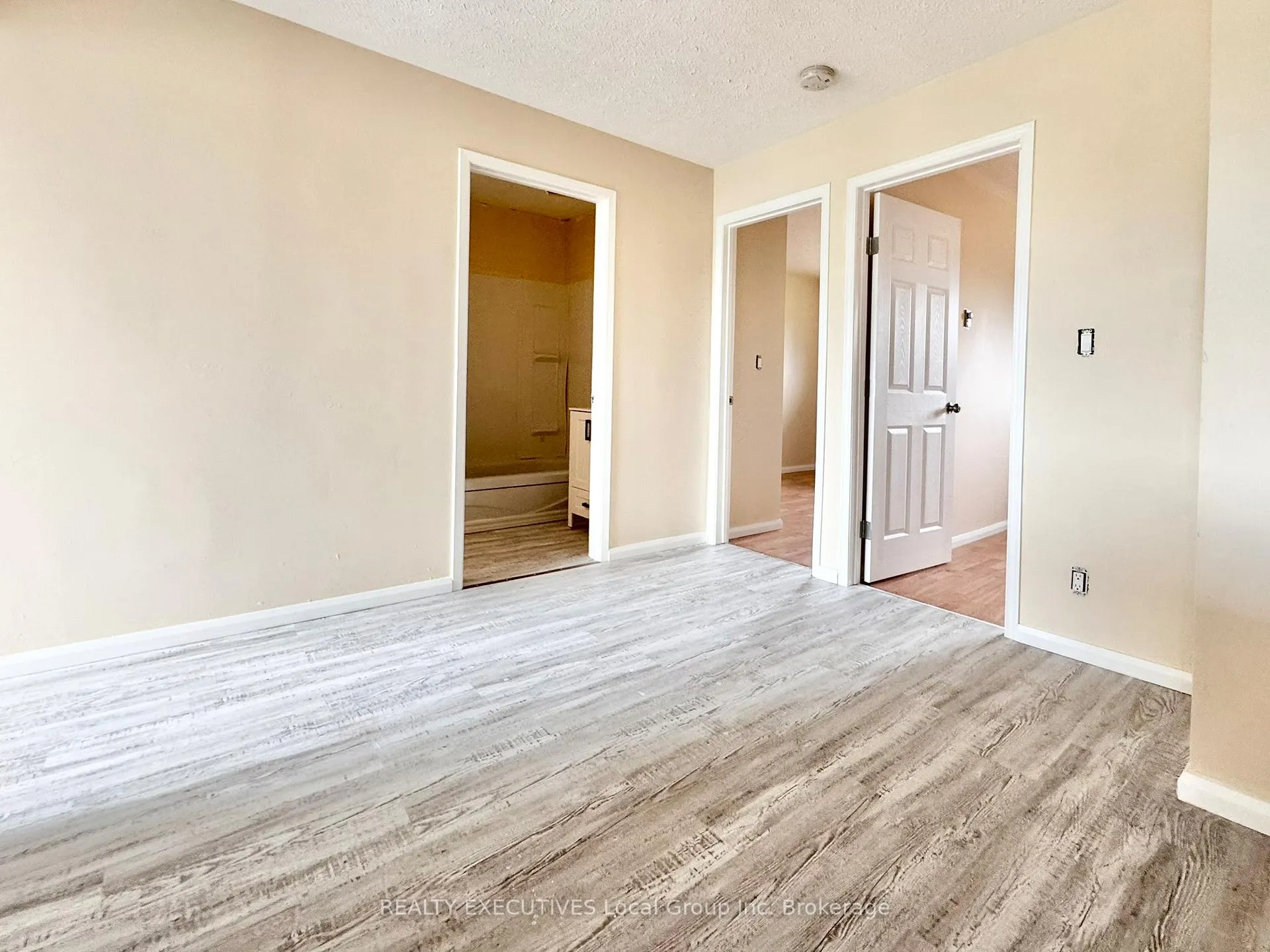 Photo 12 of 250 Champlain Street, Mattawa — HOMEH
