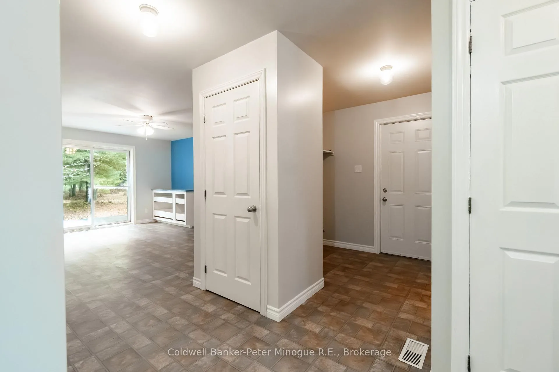 Photo 3 of 567 Sunset Cove Road, Callander — HOMEH