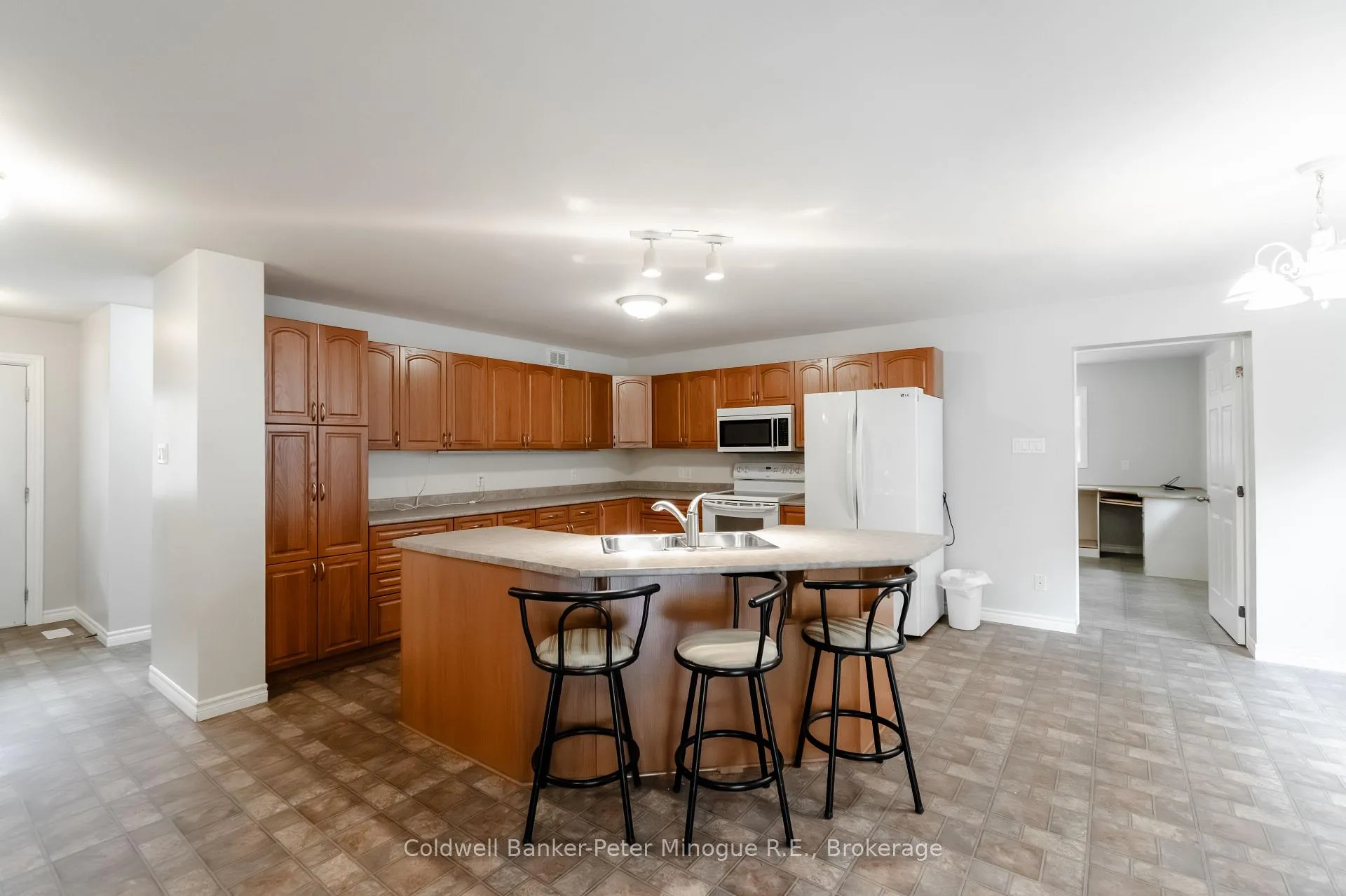 Photo 24 of 567 Sunset Cove Road, Callander — HOMEH