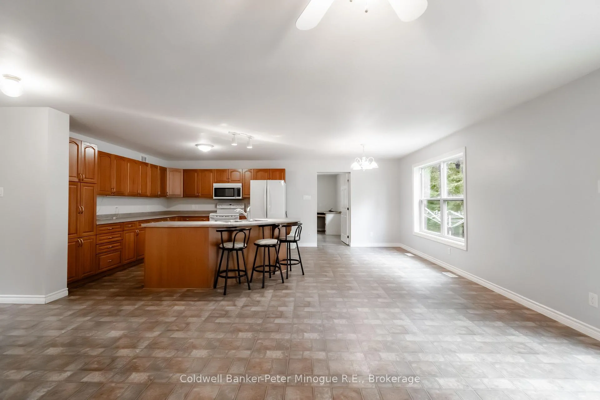 Photo 25 of 567 Sunset Cove Road, Callander — HOMEH