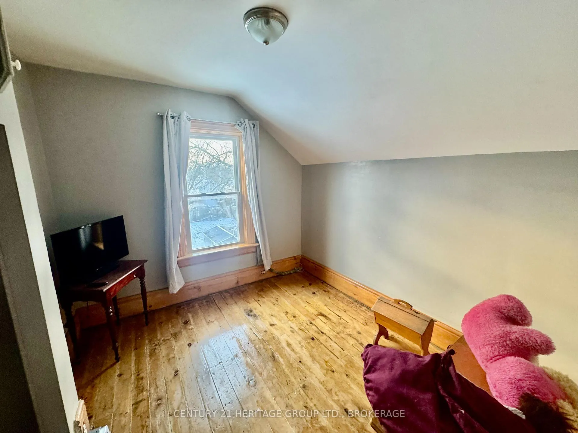 Photo 12 of 123 Green Street, Deseronto, Deseronto (Town) — HOMEH