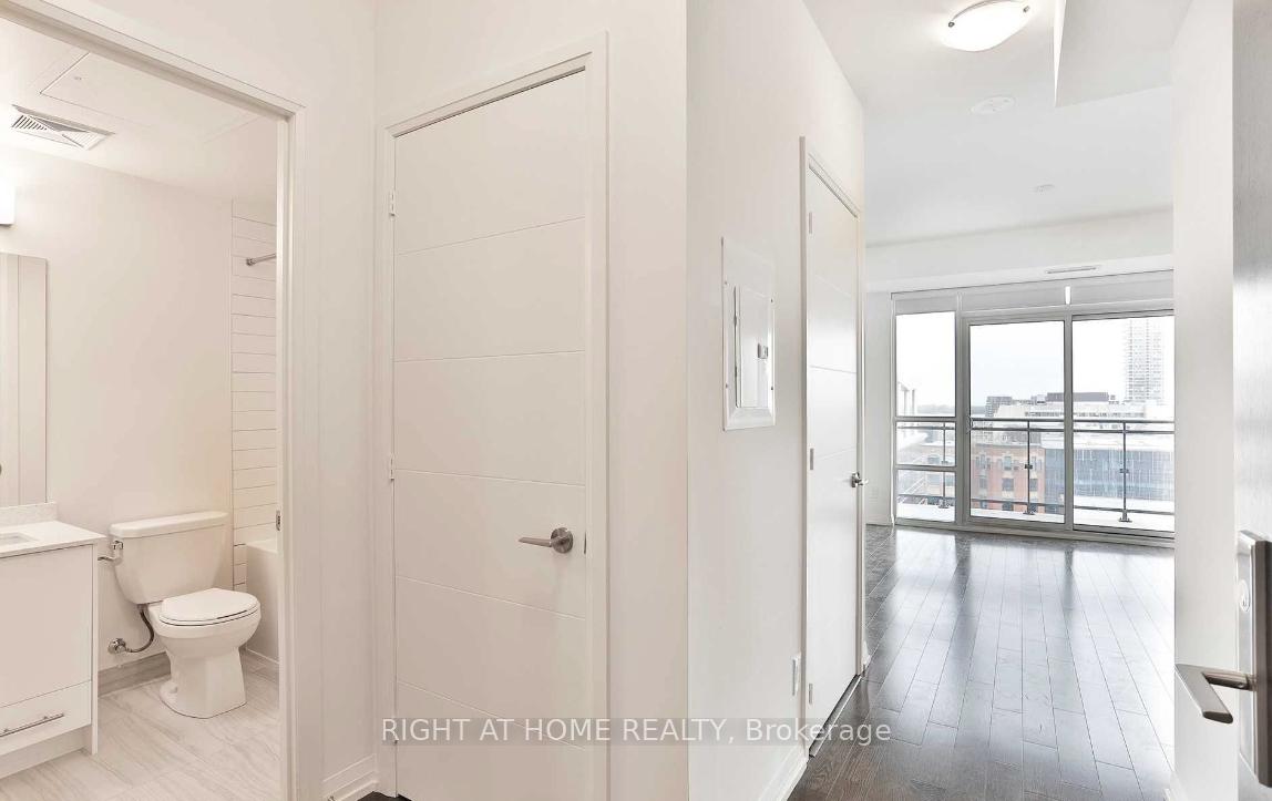 Photo 6 of Unit 1529, 460 Adelaide Street E, Toronto, Moss Park — HOMEH