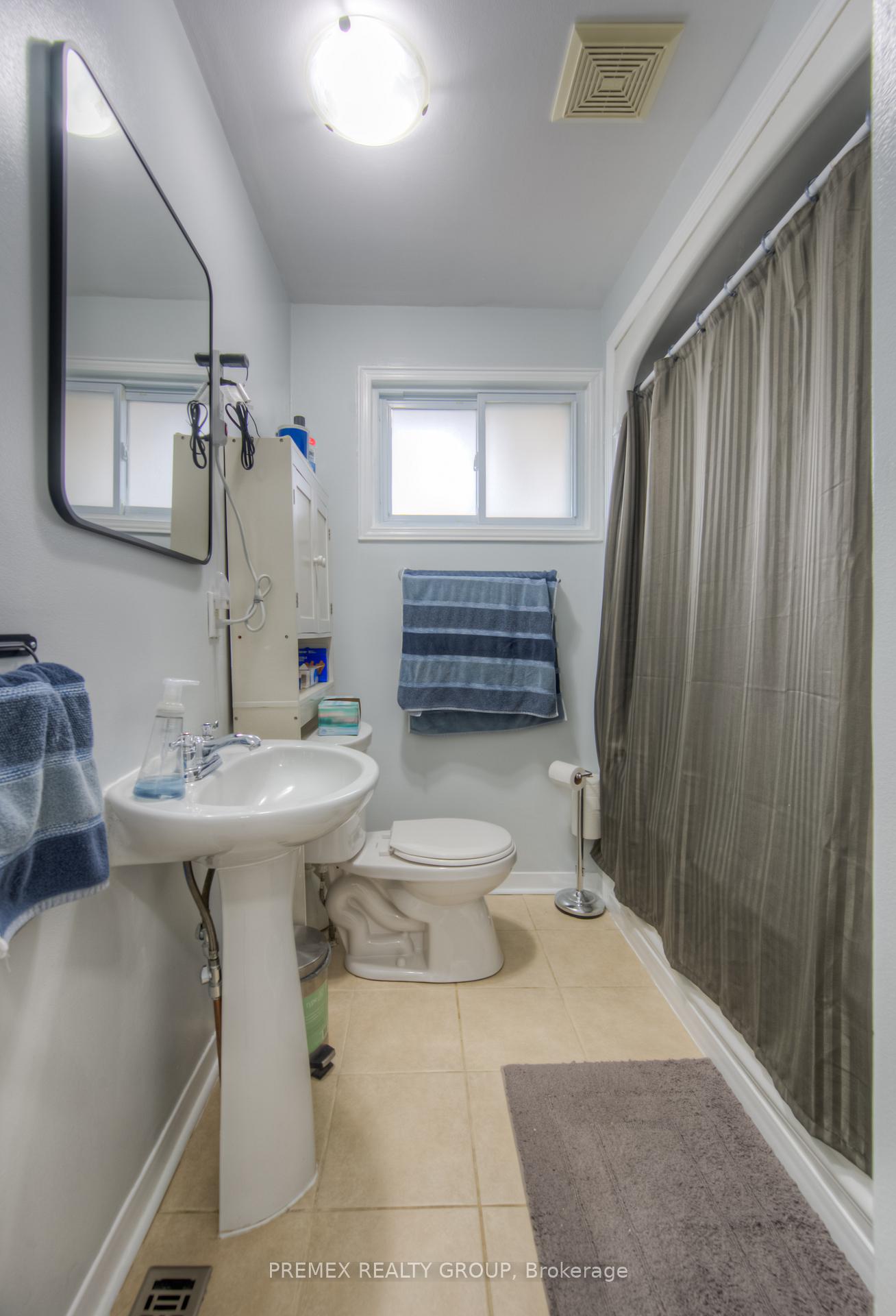 Photo 21 of 10 Sycamore Drive, Brant, Brantford Twp — HOMEH