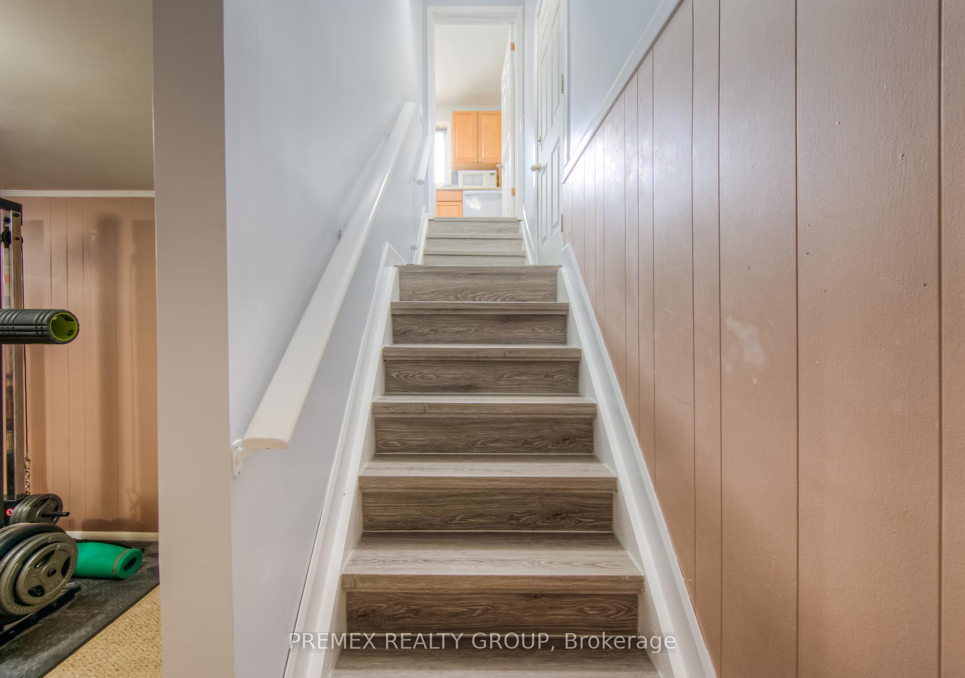 Photo 25 of 10 Sycamore Drive, Brant, Brantford Twp — HOMEH
