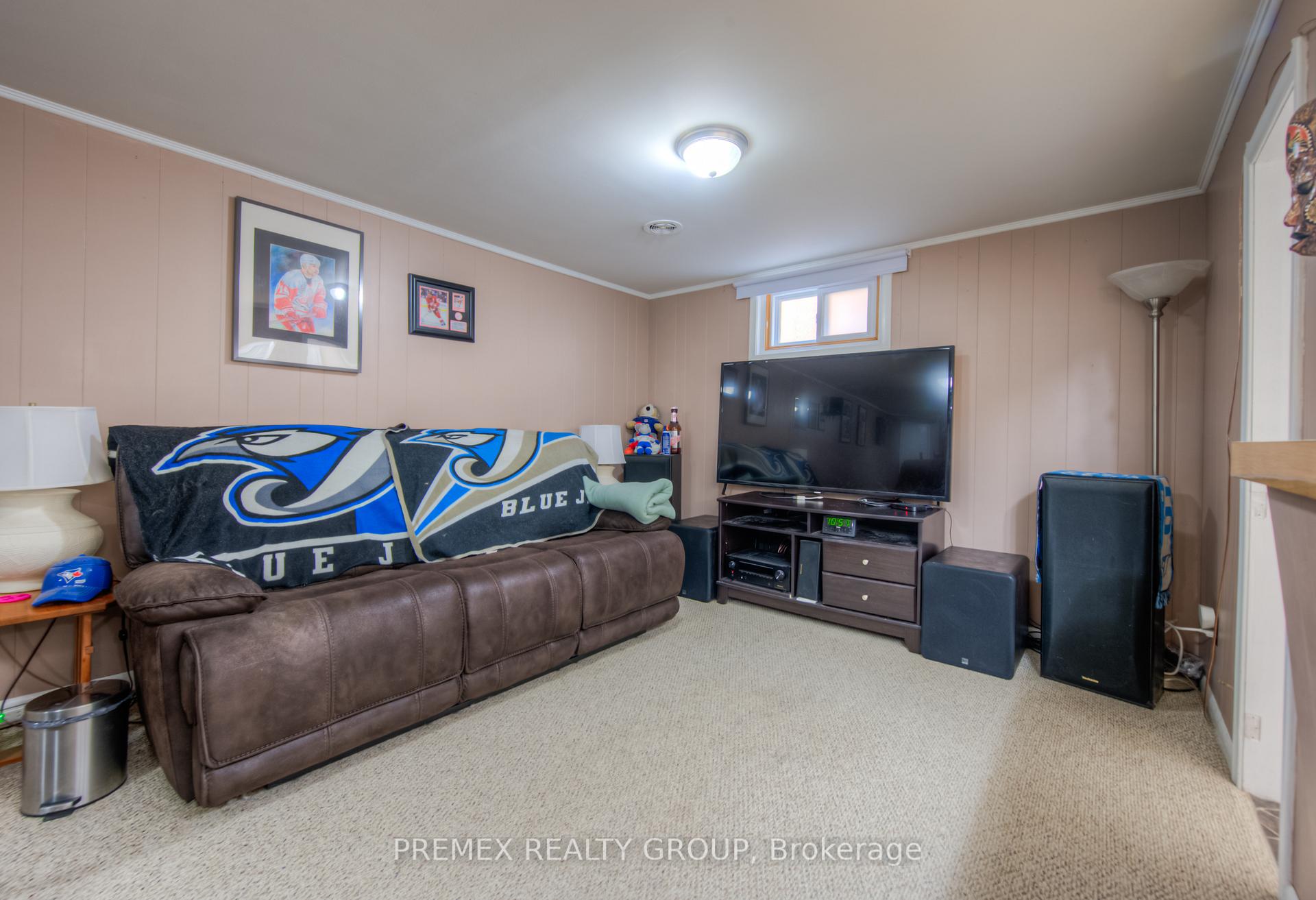 Photo 30 of 10 Sycamore Drive, Brant, Brantford Twp — HOMEH