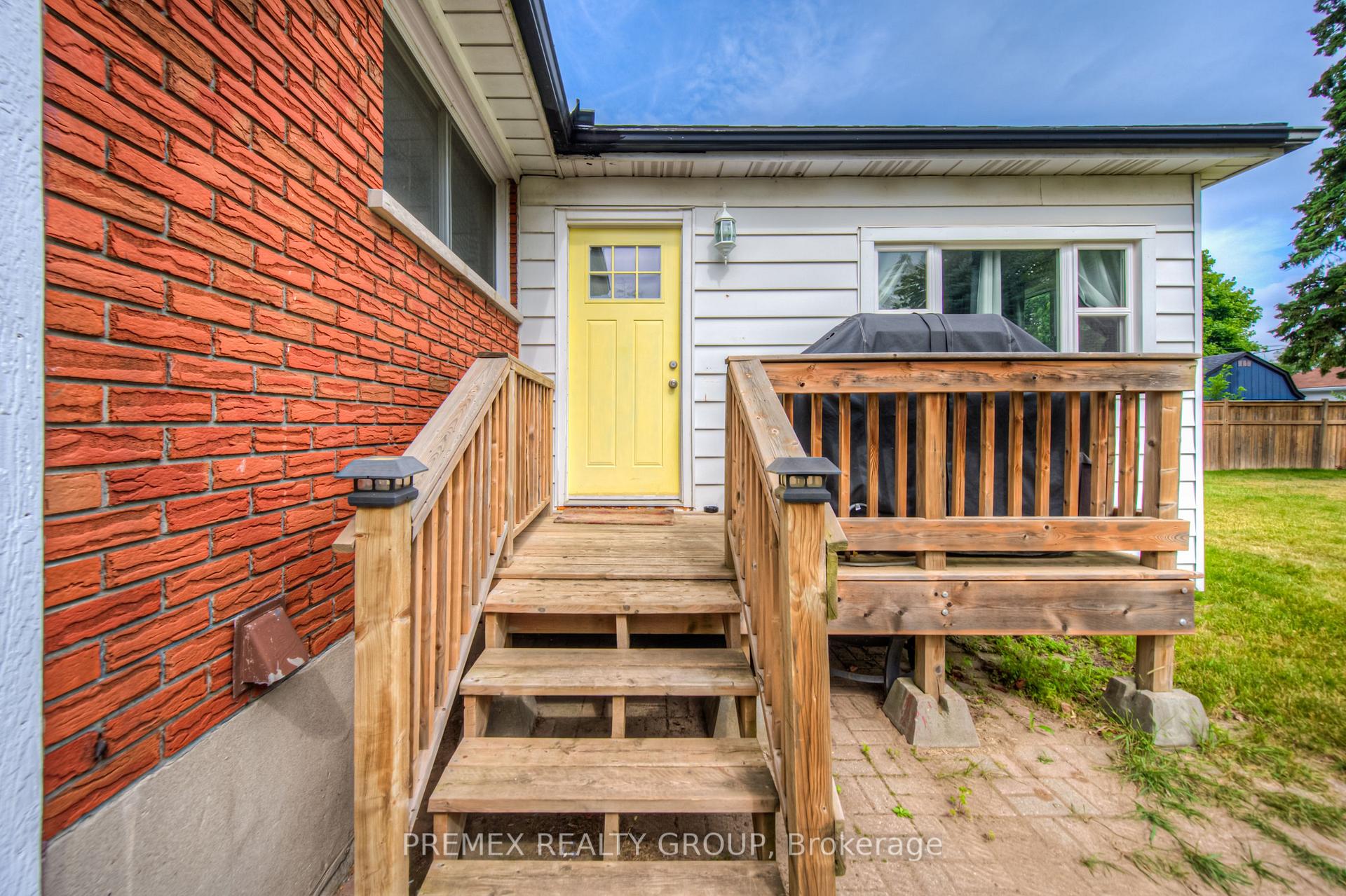 Photo 33 of 10 Sycamore Drive, Brant, Brantford Twp — HOMEH
