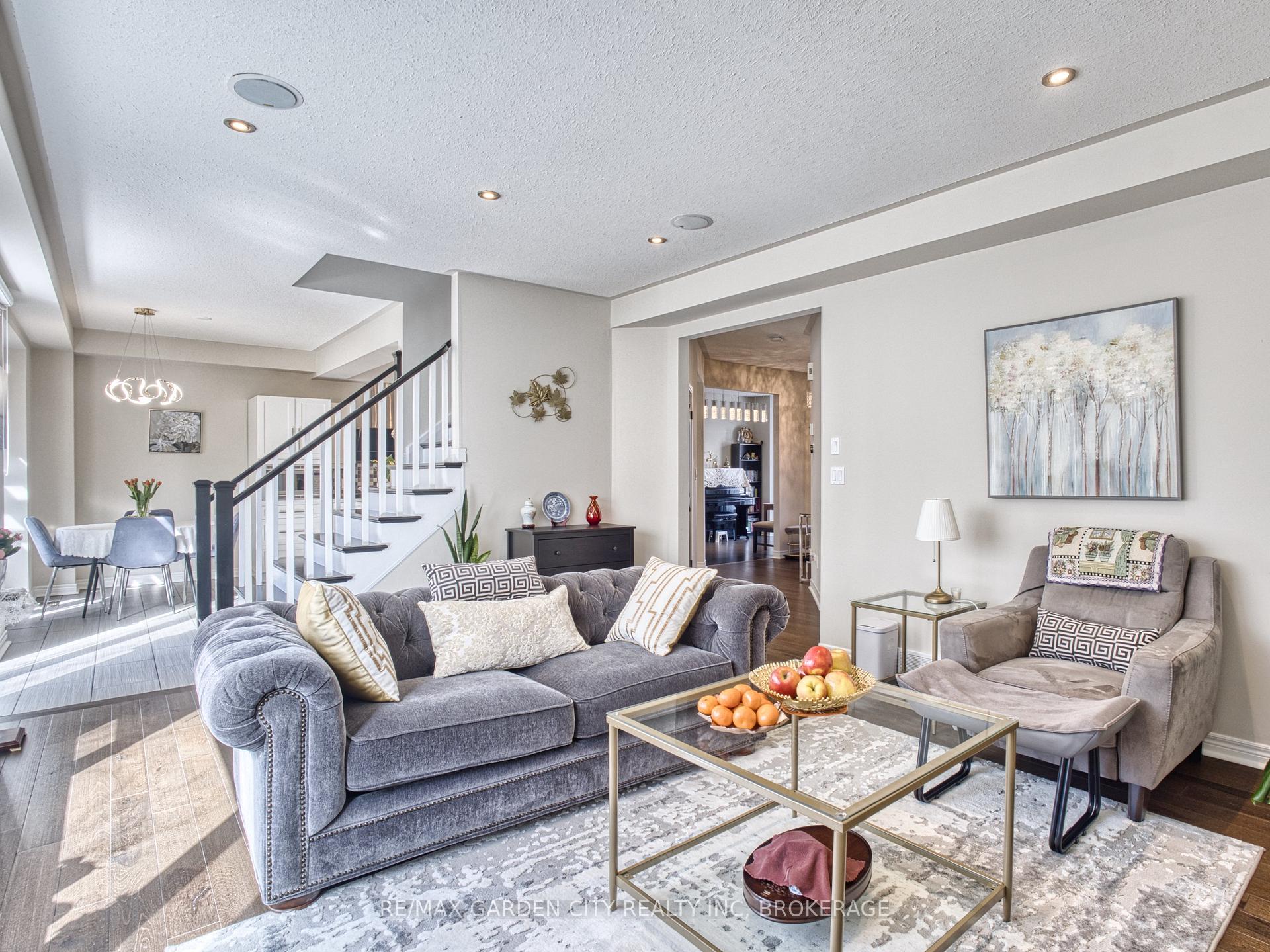 Photo 12 of 29 Agincourt Crescent, St. Catharines, Rykert/Vansickle — HOMEH
