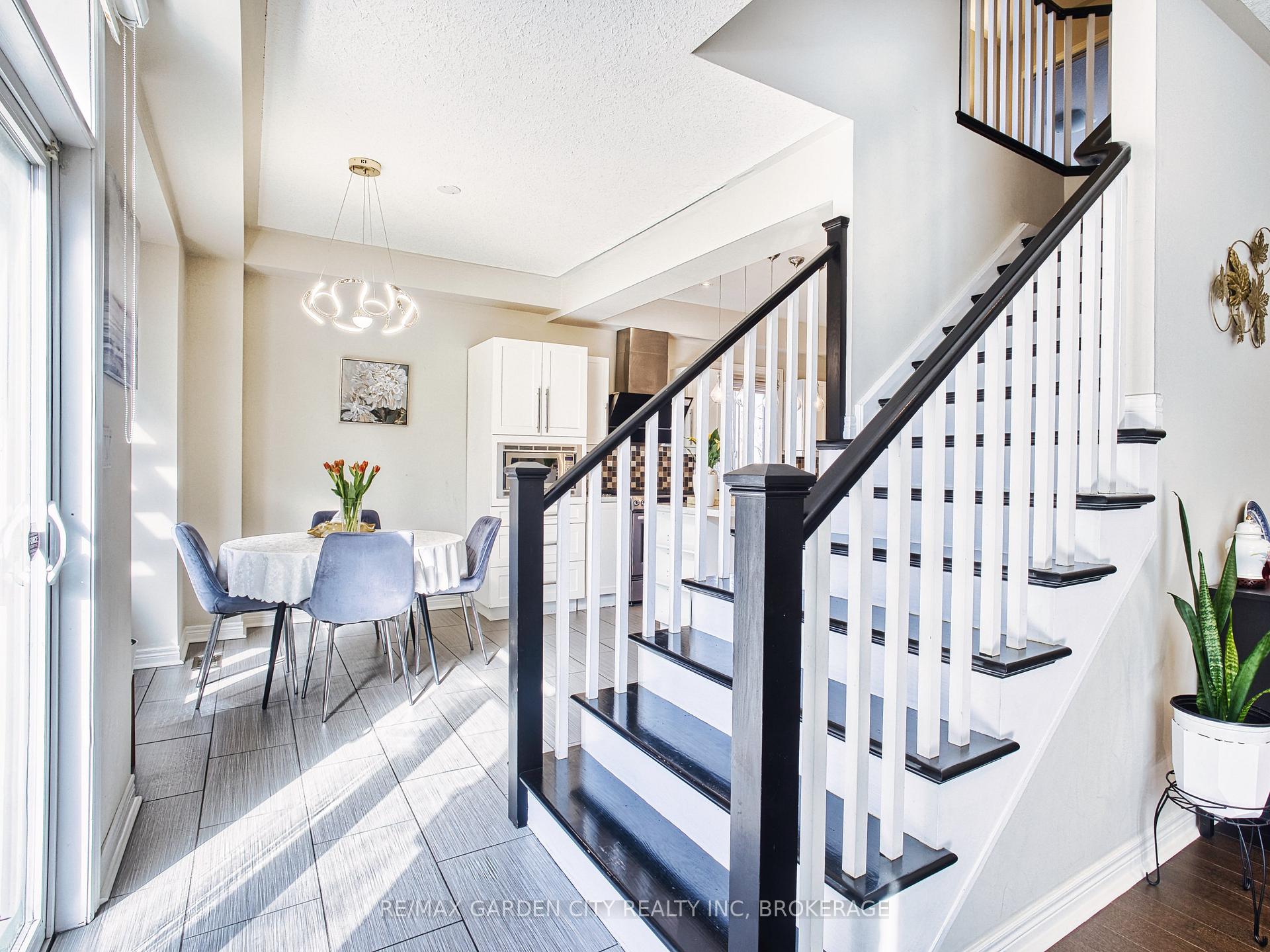Photo 19 of 29 Agincourt Crescent, St. Catharines, Rykert/Vansickle — HOMEH