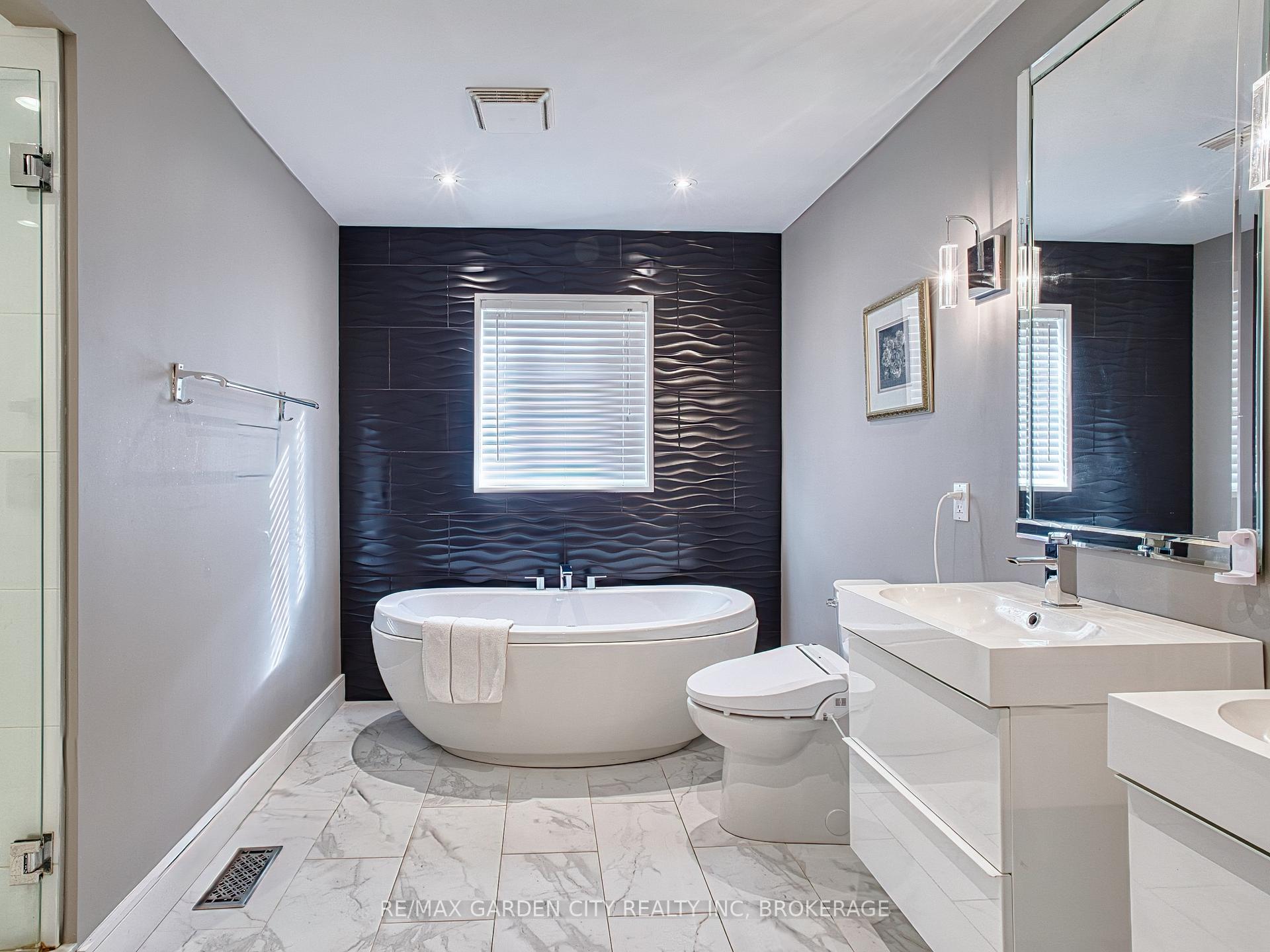 Photo 27 of 29 Agincourt Crescent, St. Catharines, Rykert/Vansickle — HOMEH