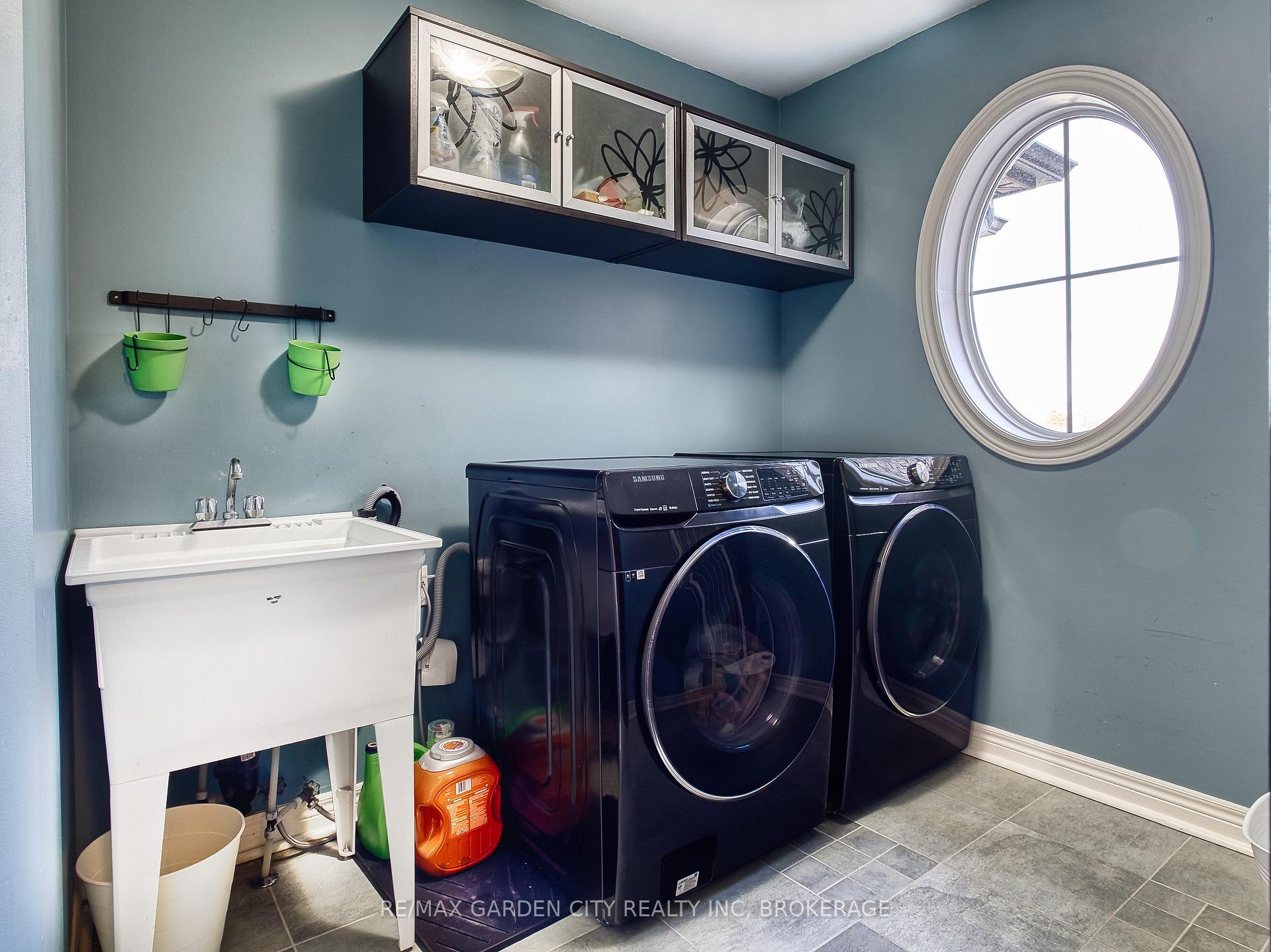 Photo 33 of 29 Agincourt Crescent, St. Catharines, Rykert/Vansickle — HOMEH