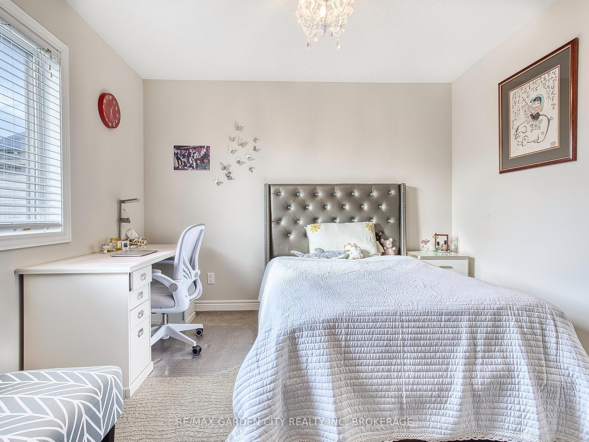 Photo 37 of 29 Agincourt Crescent, St. Catharines, Rykert/Vansickle — HOMEH