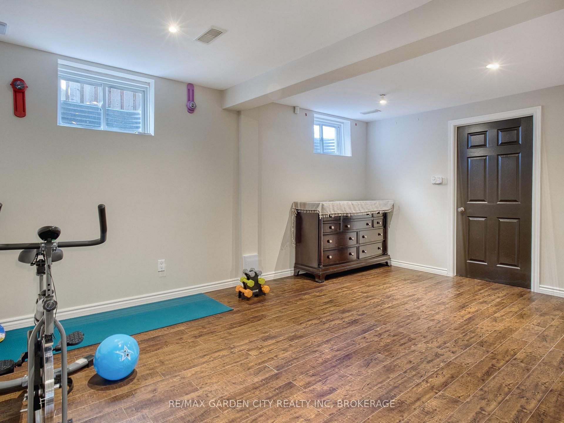 Photo 44 of 29 Agincourt Crescent, St. Catharines, Rykert/Vansickle — HOMEH