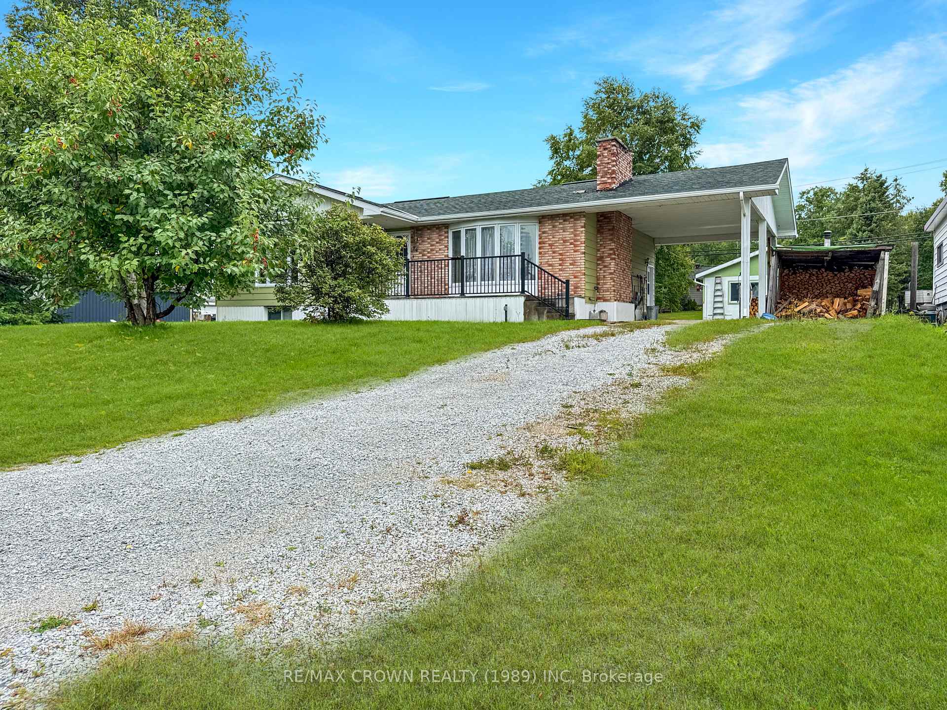 Photo 3 of 84 Ecomadina Avenue, Hornepayne — HOMEH
