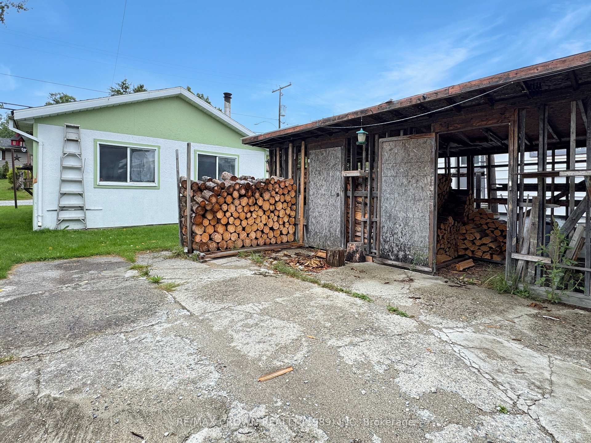 Photo 4 of 84 Ecomadina Avenue, Hornepayne — HOMEH