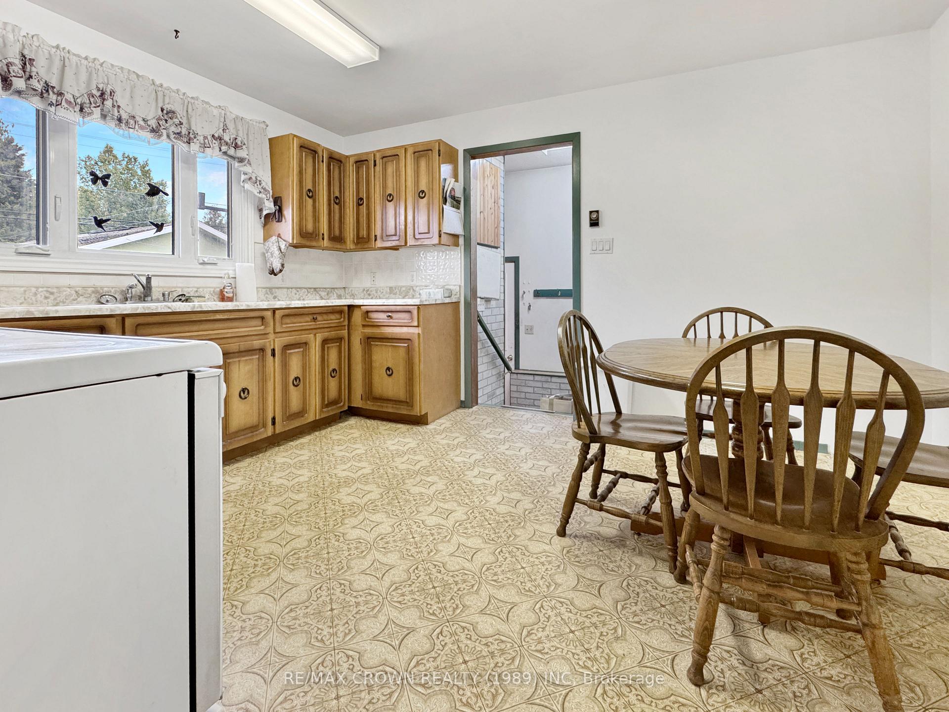 Photo 8 of 84 Ecomadina Avenue, Hornepayne — HOMEH