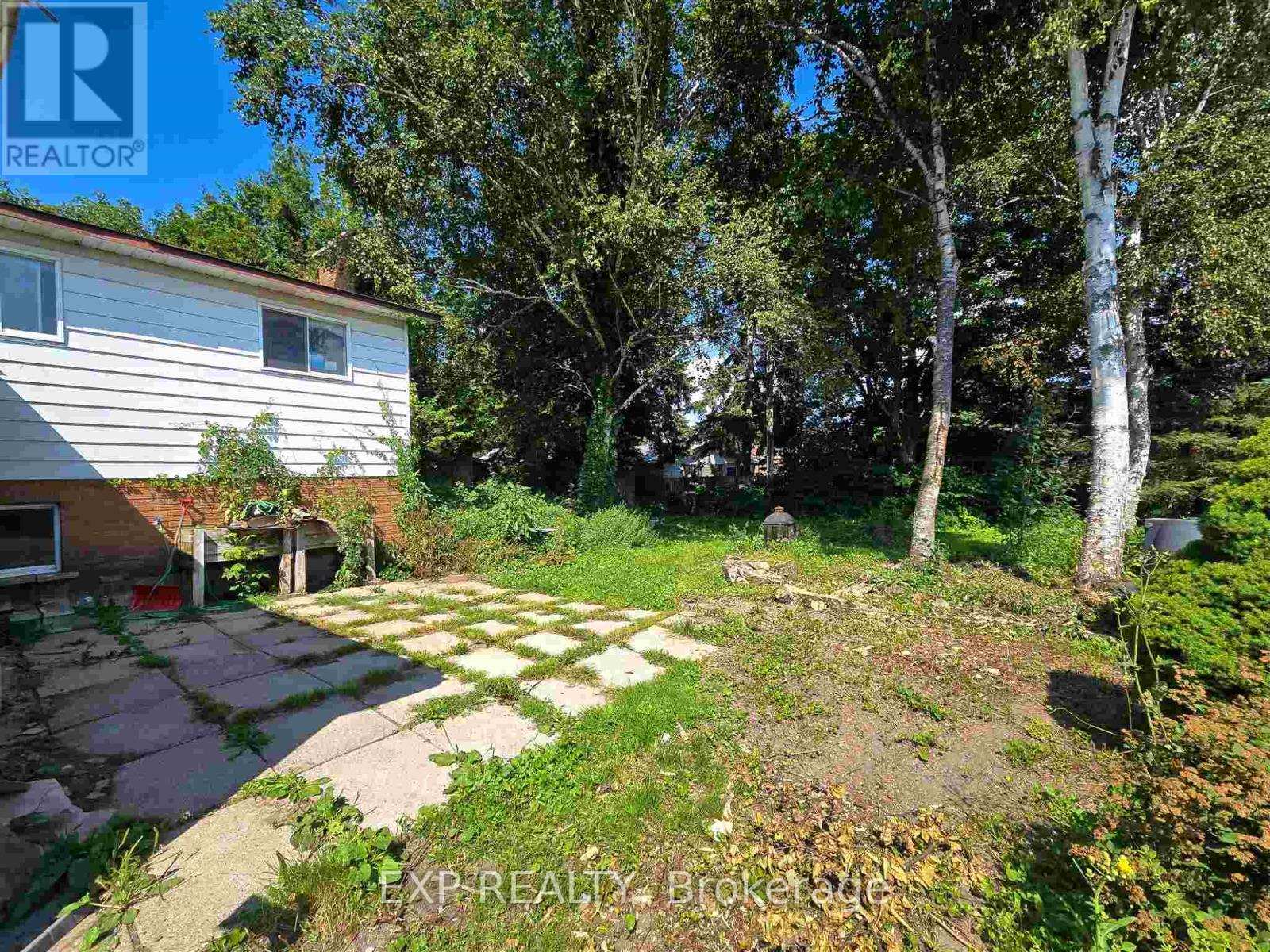 Photo 2 of 14 Admiral Drive, Sault Ste Marie, Ward 5 — HOMEH