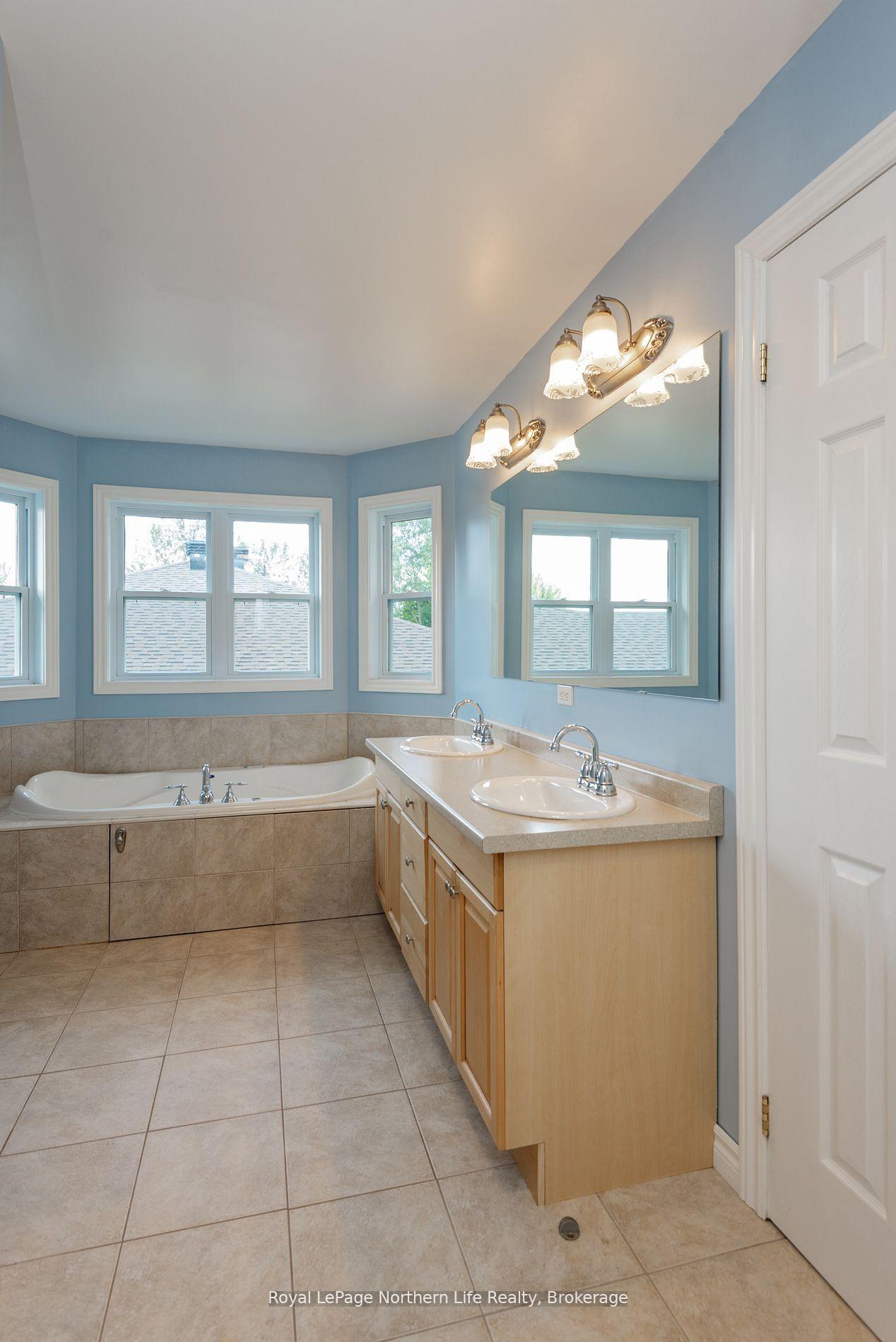 Photo 33 of 293 Osprey Crescent, Callander — HOMEH