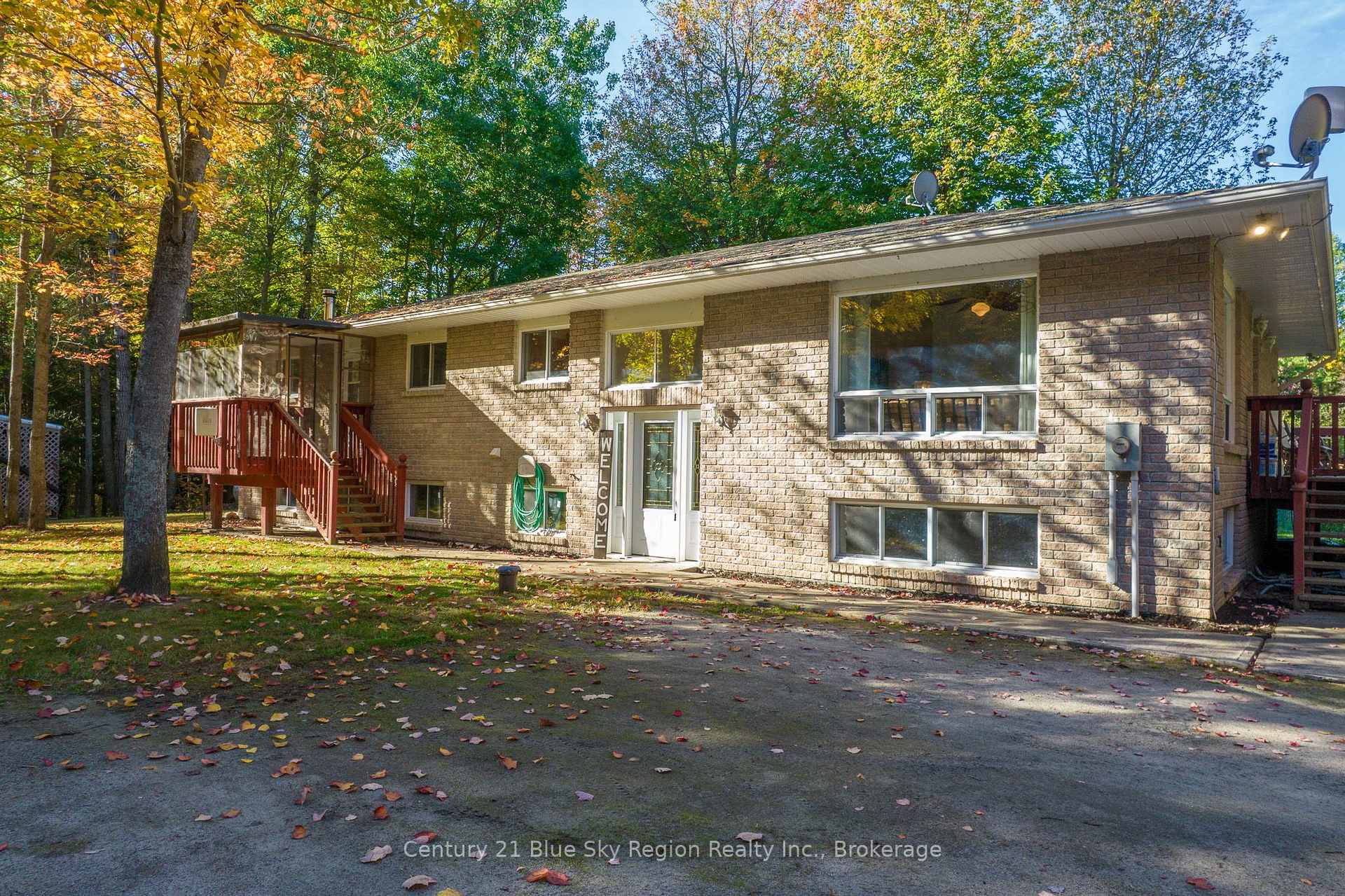 Photo 2 of 89 Sunrise Bay Drive, Callander — HOMEH