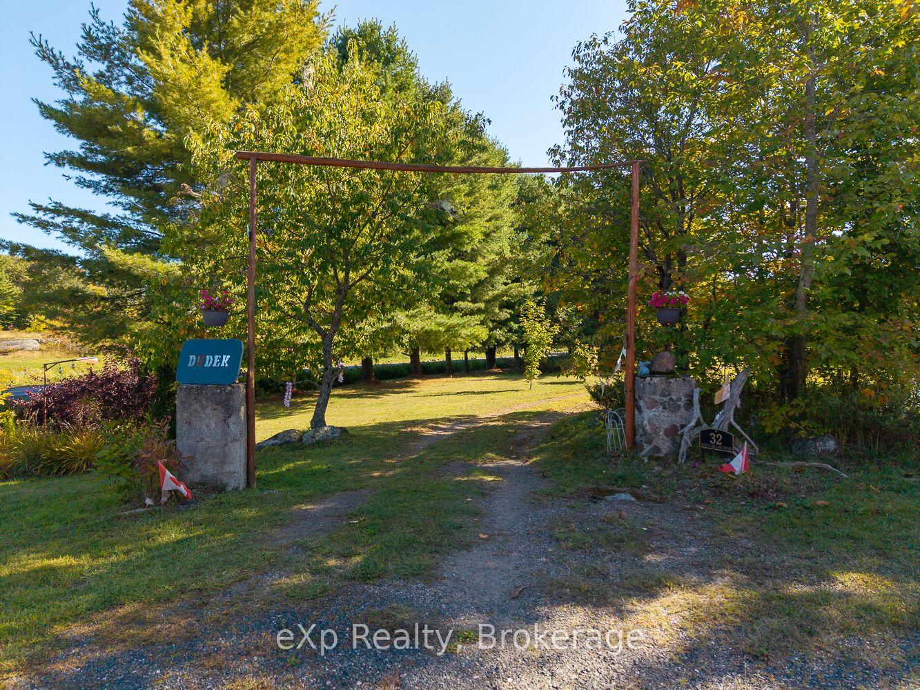 Photo 35 of 32 McKellar Lake Road, McKellar — HOMEH