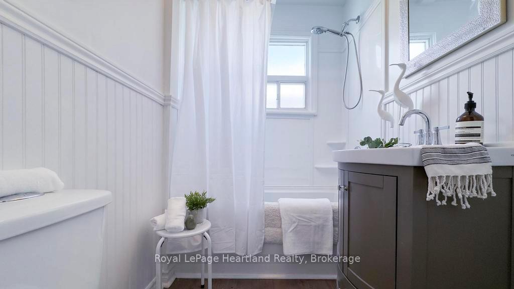 Photo 16 of 305 Mary Street, Goderich, Goderich (Town) — HOMEH