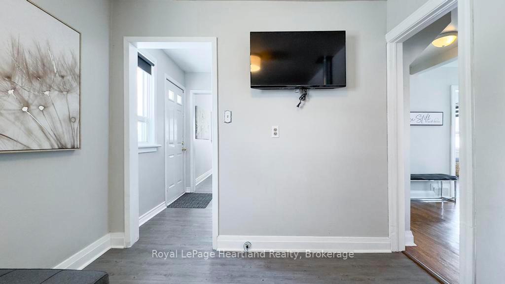 Photo 17 of 305 Mary Street, Goderich, Goderich (Town) — HOMEH