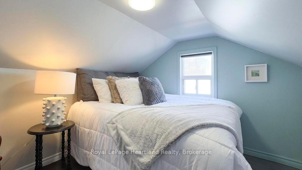 Photo 28 of 305 Mary Street, Goderich, Goderich (Town) — HOMEH