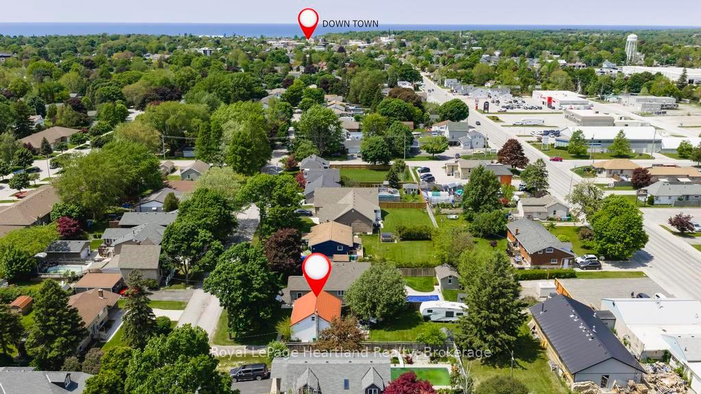 Photo 36 of 305 Mary Street, Goderich, Goderich (Town) — HOMEH