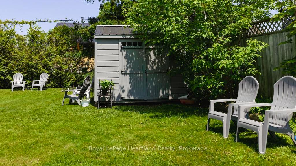 Photo 33 of 305 Mary Street, Goderich, Goderich (Town) — HOMEH