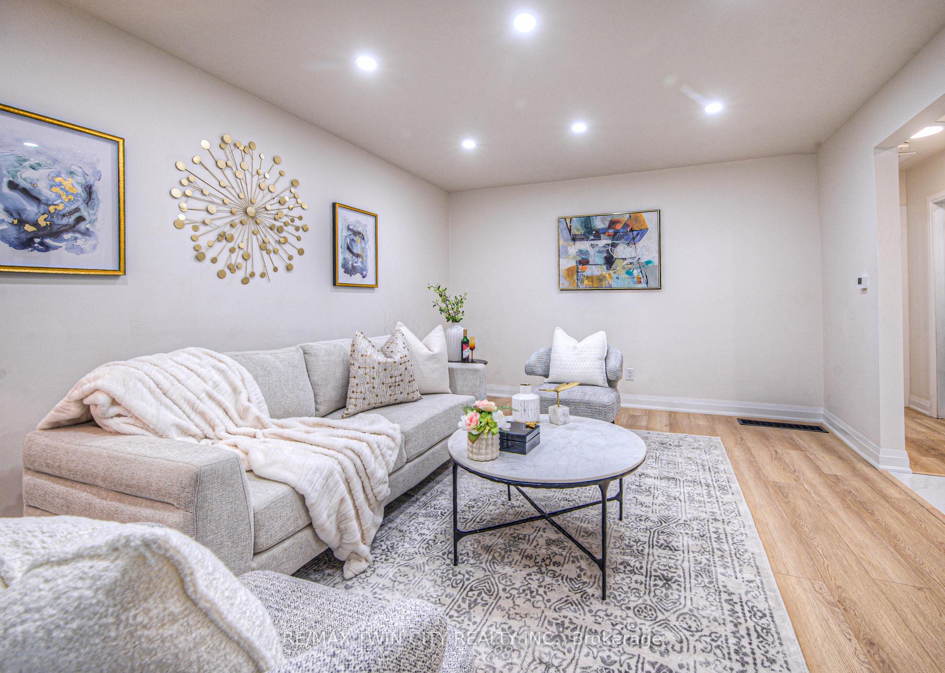 Photo 8 of 76 Ravine Drive, Cambridge — HOMEH
