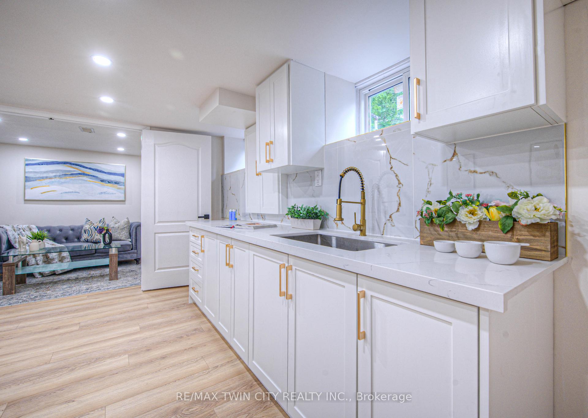 Photo 25 of 76 Ravine Drive, Cambridge — HOMEH