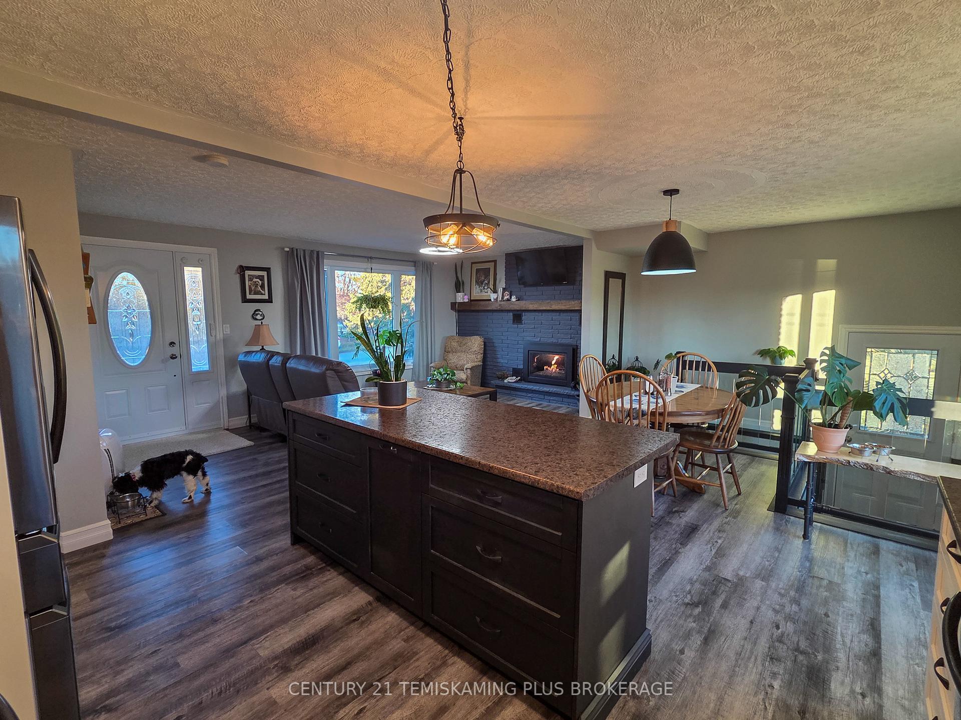 Photo 7 of 29 Eleventh Street, Armstrong, Earlton — HOMEH
