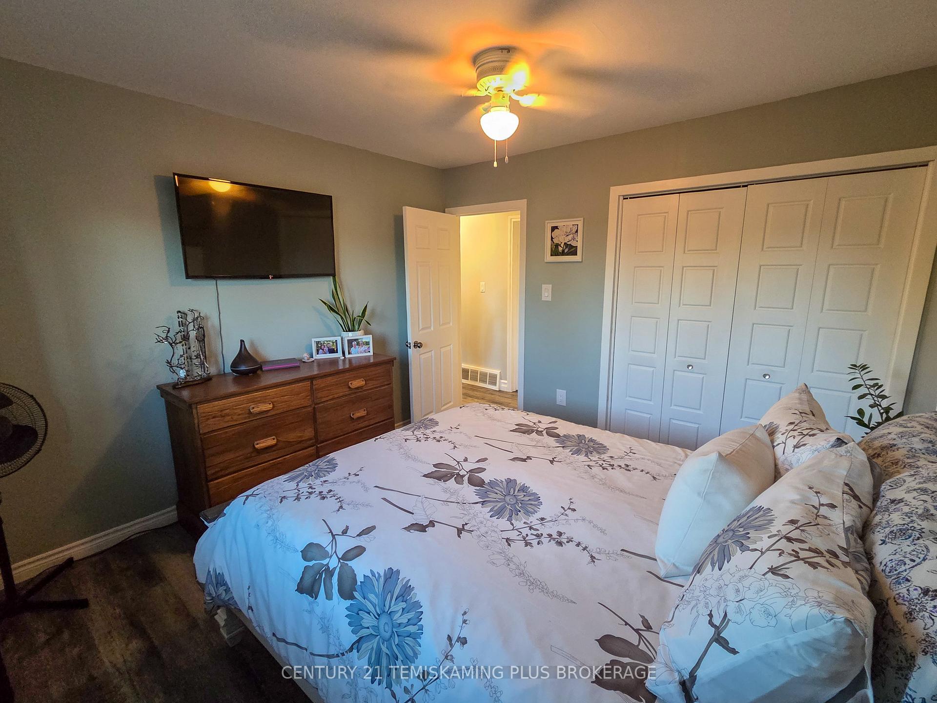 Photo 12 of 29 Eleventh Street, Armstrong, Earlton — HOMEH