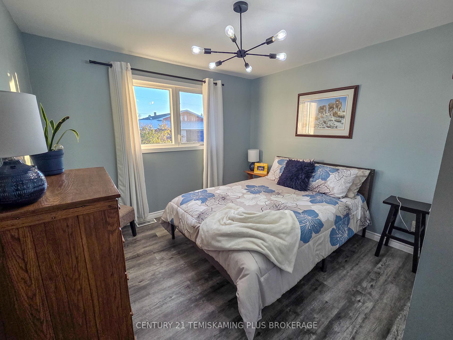 Photo 13 of 29 Eleventh Street, Armstrong, Earlton — HOMEH