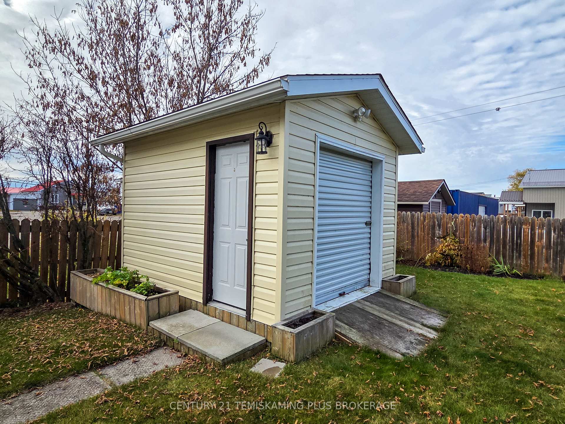 Photo 36 of 29 Eleventh Street, Armstrong, Earlton — HOMEH