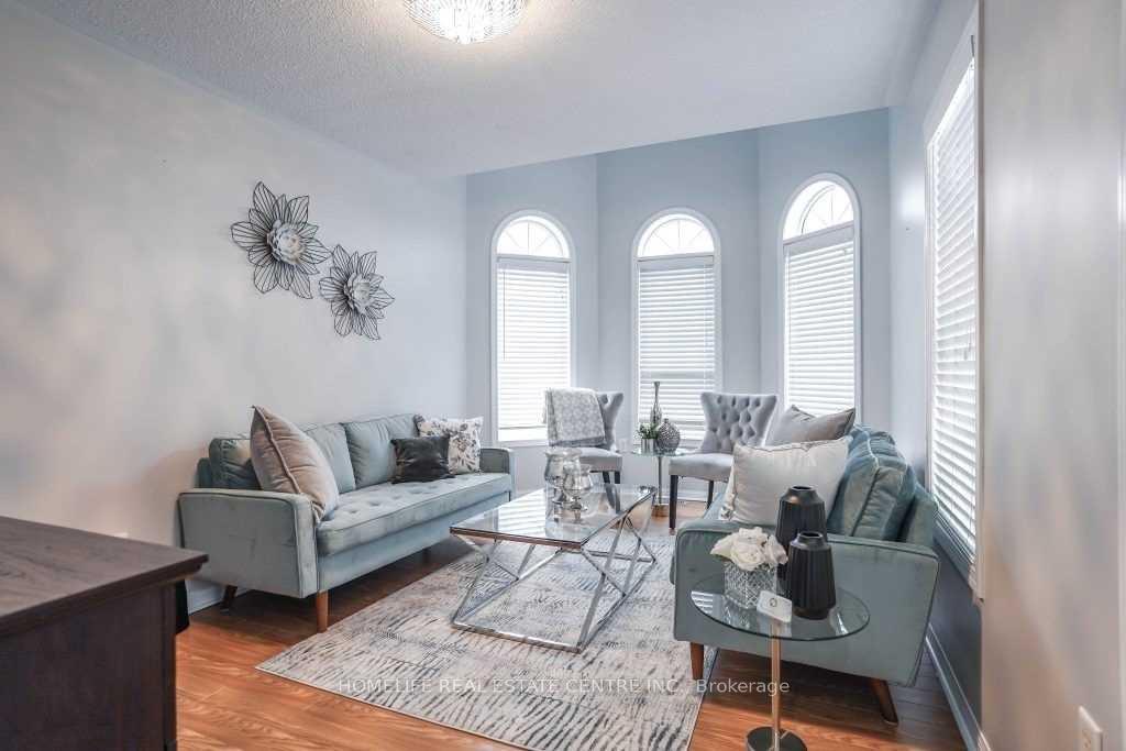 Photo 6 of 2 Chudleigh Avenue, Brampton, Credit Valley — HOMEH