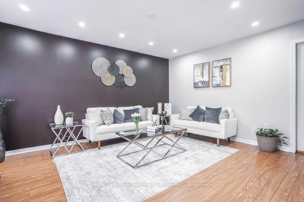 Photo 11 of 2 Chudleigh Avenue, Brampton, Credit Valley — HOMEH