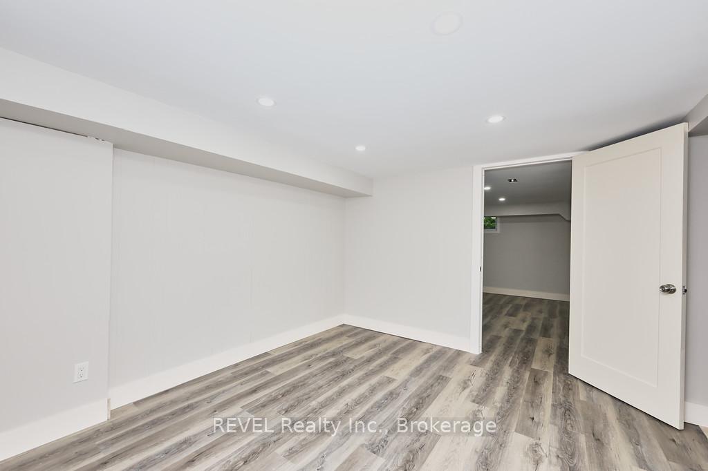 Photo 26 of 42 Chalmers Street, St. Catharines, Facer — HOMEH