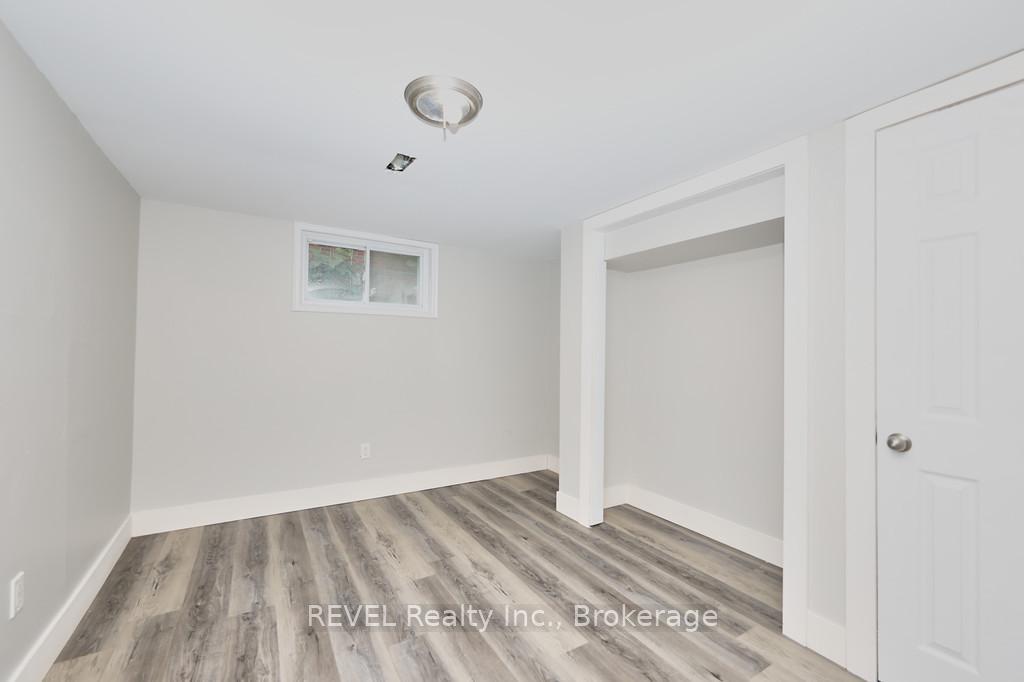 Photo 13 of 42 Chalmers Street, St. Catharines, Facer — HOMEH
